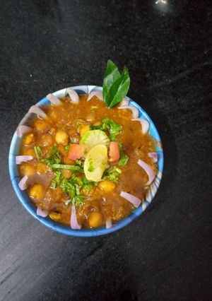 बिना तेल के चटपटे छोले (bina tel ke chatpate chole recipe in HIndi) रेसिपी मुख्य फोटो