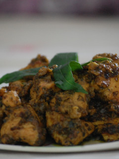 A picture of Curry leaves Chicken.