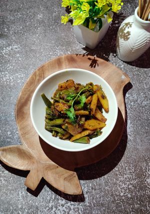 A picture of FRENCH BEANS ALOO DRY CURRY (UP Style)...
