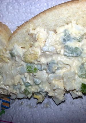 A picture of Moms Famous Egg Salad.