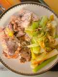 Sovracosce di pollo con i porri