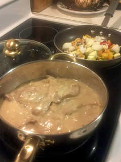 A picture of Saucy Pork Chops.