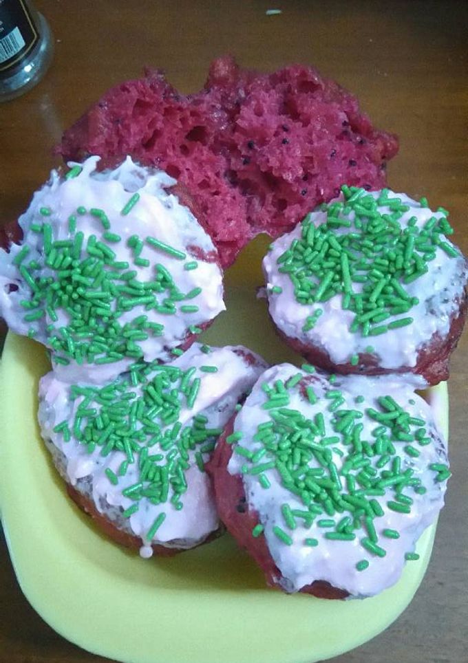 Foto resep donat buah naga