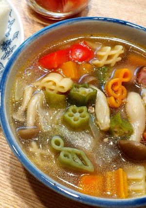 A picture of Healthy Vegetable Soup with Macaroni.