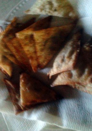 A picture of Stuffed apple Fried Wontons.
