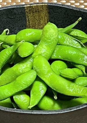 A picture of Make Edamame in the Microwave!.
