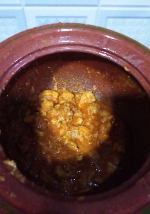 A picture of Chicken Handi.