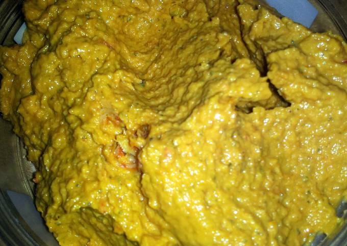 Red Roasted Pepper Hummus