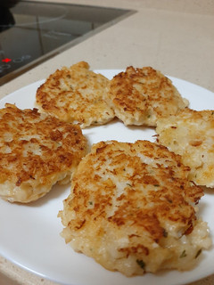 Una foto de Mini hamburguesas de bacalao
