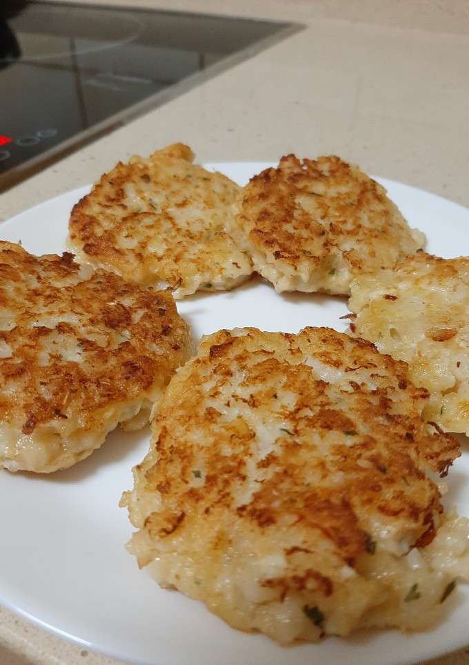 Una foto de Mini hamburguesas de bacalao