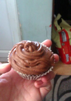 A picture of chocolate butter cream :).