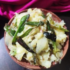 A picture of Aaloo kangmet.