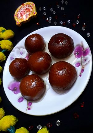 গুলাব জামুন (Gulab jamun recipe in bengali) রেসিপির প্রধান ছবি