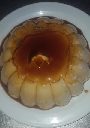 Una foto de Flan de café y baileys