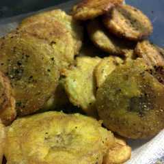 A picture of Mamá's Tostones.