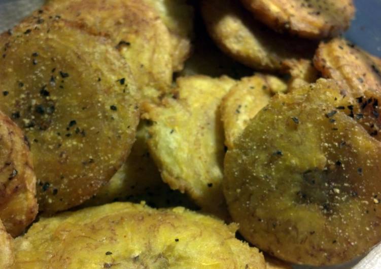 Steps to Make Award-winning Mamá’s Tostones