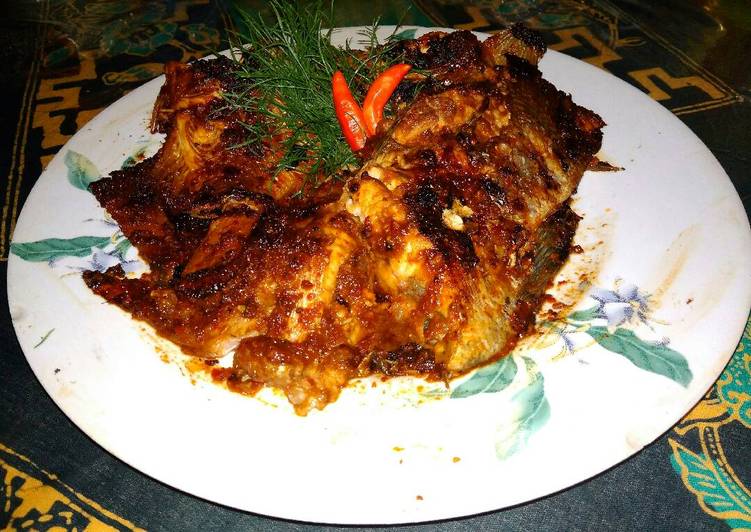 Ikan Nila Panggang bumbu Padang
