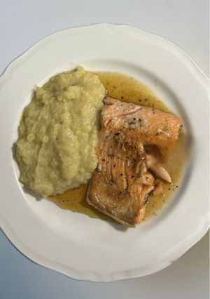 Foto di Salmone Caramellato al Miele con Purè di Patate