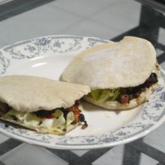 A picture of Chicken Shawarma.