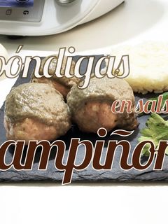 Una foto de Albóndigas con salsa de champiñones Thermomix