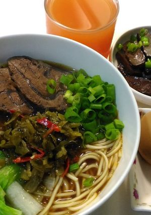 藥膳紅燒牛肉麵套餐 的食譜成品照片