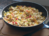 Wok de pollo, verduras y arroz integral