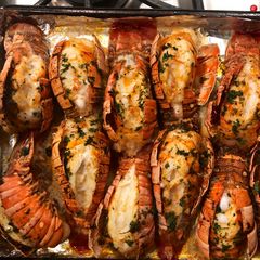 A picture of Seared lobsters.