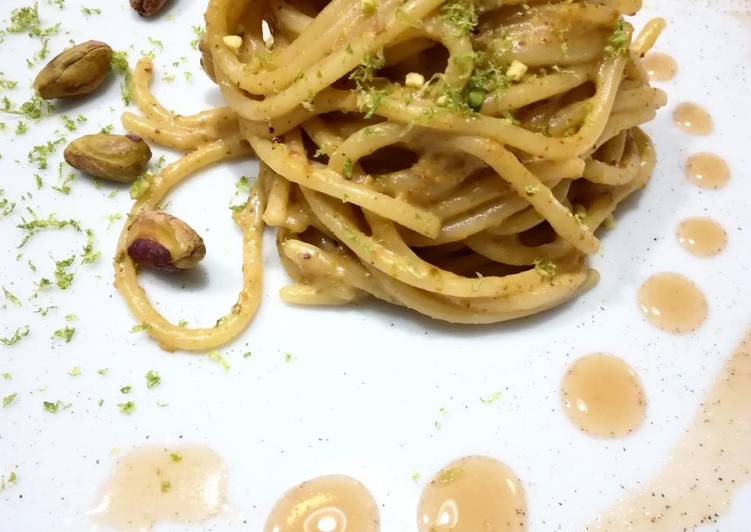 How to Make Veloce Spaghettoni al pistacchio con colatura di alici