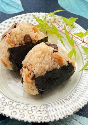 A picture of Japanese Seafood Onigiri.