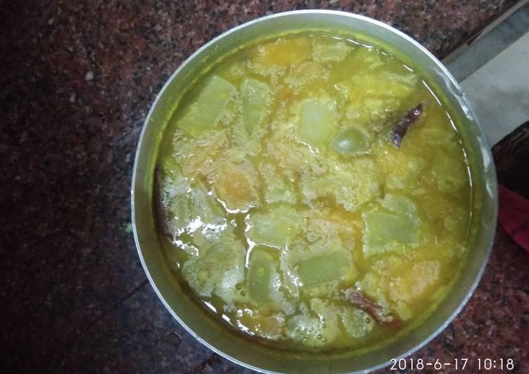 Yellow daal with bottle gourd and pumpkin