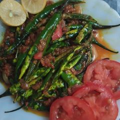A picture of Yummy green chilli 😋.