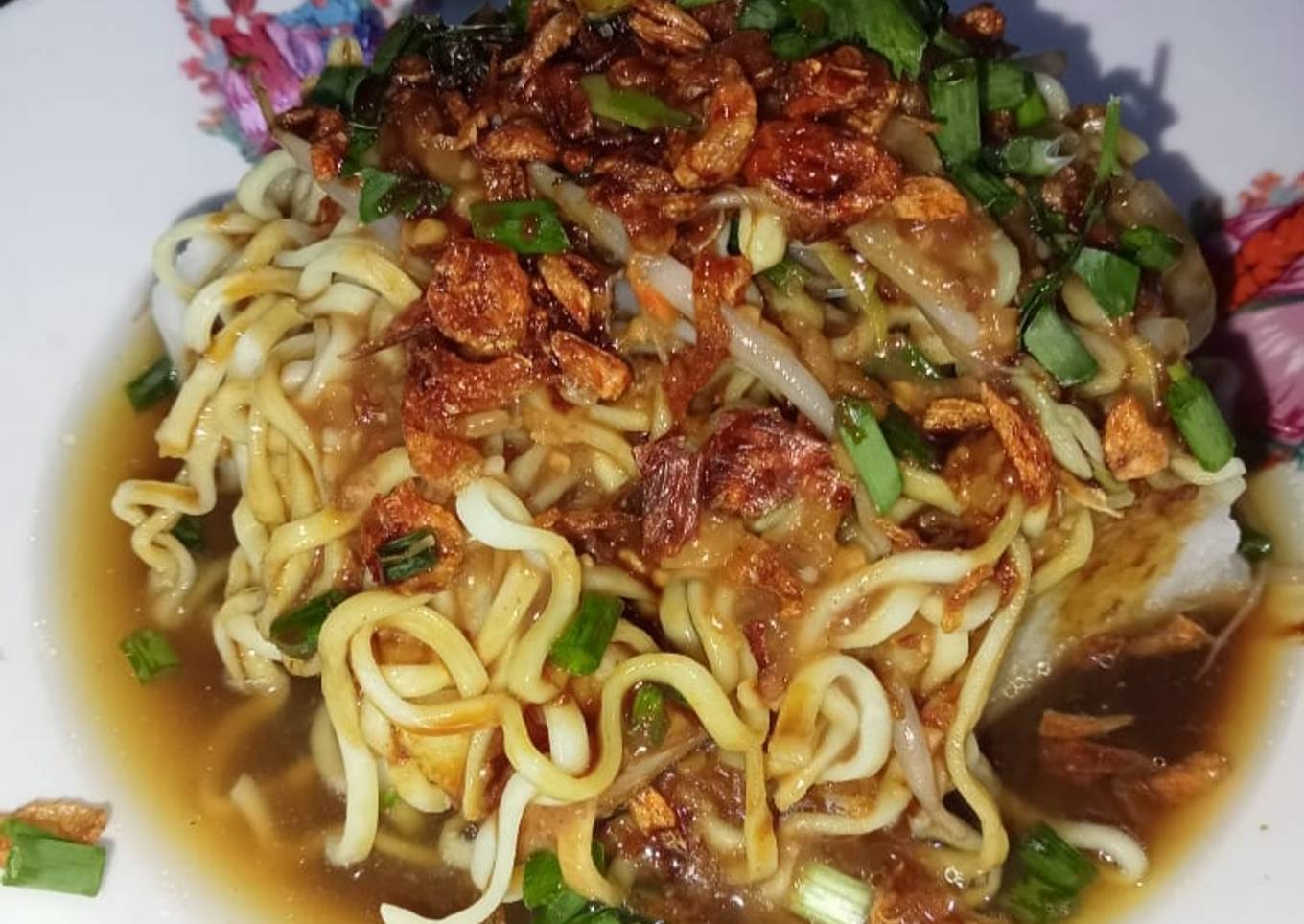 Lontong Tahu Campur