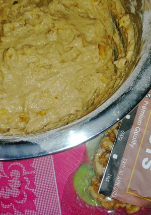 A picture of Banana Walnuts Muffins.