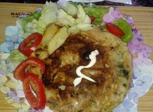 Una foto de Tortilla rústica de patatas (papas)