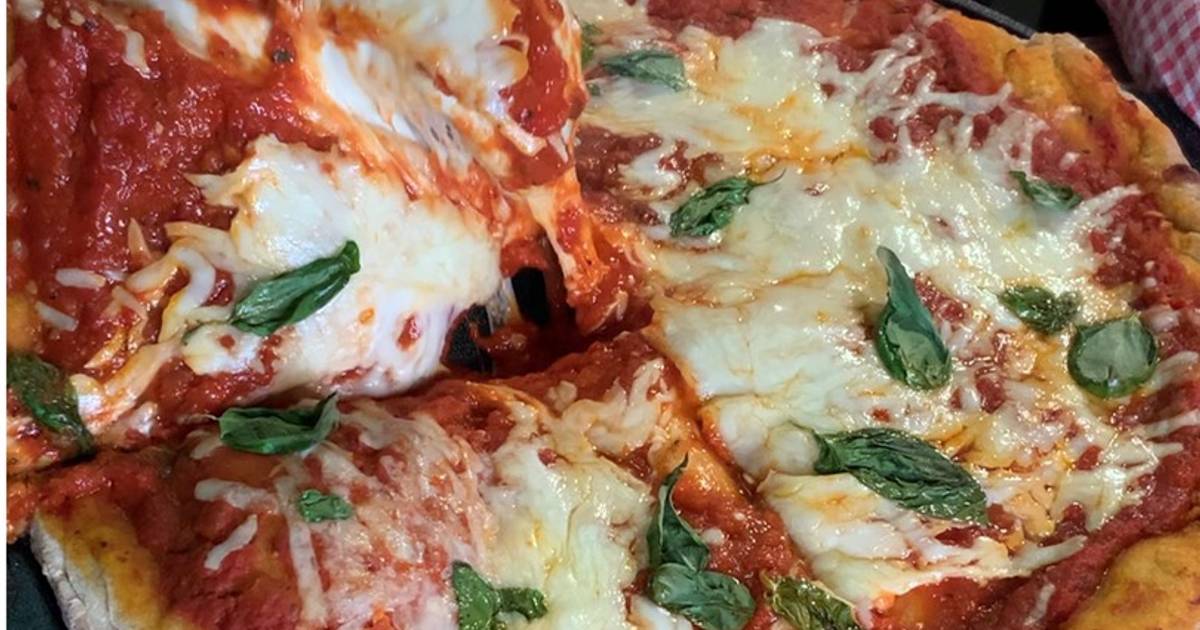 Pizza estilo chicago de queso Receta de macorose66 Cookpad