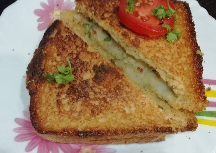 Simple Way to Prepare Super Quick Homemade Tawa Potato Sandwich