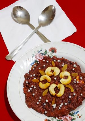 A picture of Beatroot Halwa.