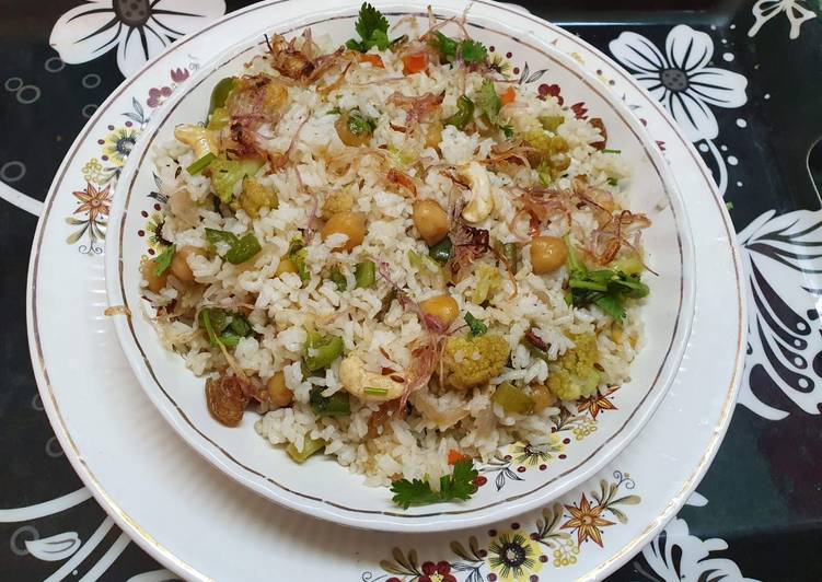 How to Prepare Ultimate Kabuli Chana or Chickpeas Pulao