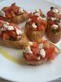 Bruschetta de tomàquet, mozzarella i alfàbrega