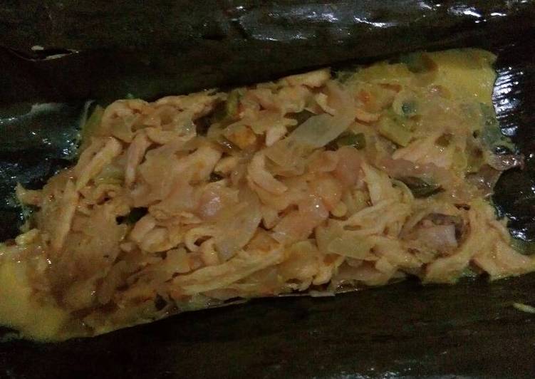 Resep Pepes Ayam Suwir Kuning Yang Lezat