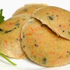 A picture of Oats Rava Idly.