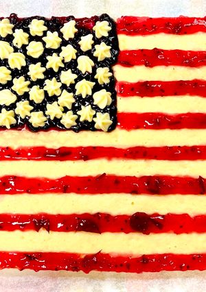 A picture of American Flag Cake.