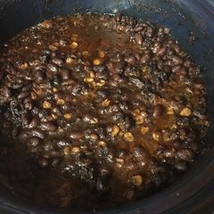 A picture of Uncle Dad’s Roast Broth Chili.