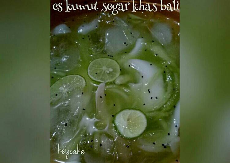 Langkah Mudah untuk Menyiapkan Es kuwut segar khas balii yang Sempurna