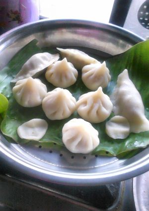 A picture of Modak.