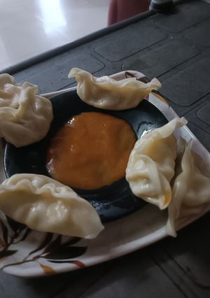 मोमोज(momos recipe in hindi) रेसिपी मुख्य फोटो
