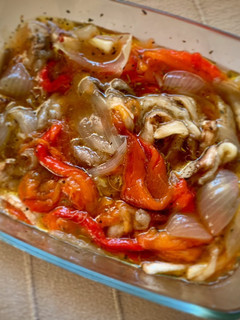Una foto de Verduras asadas con tomate y cebolla dulce - Receta de batch cooking