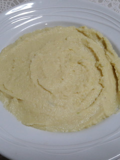 Una foto de Crema de coliflor y patata vegana