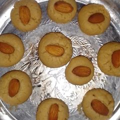 A picture of Peda (Indian milk sweets).