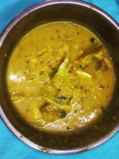 মাছের মাথা দিয়ে মুখ ডাল (maacher maatha diye moog dal recipe in Bengali) রেসিপির প্রধান ছবি